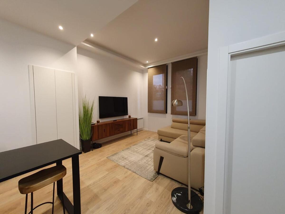 Bright & Stylish 1-bedroom With Parking - Balderas Apartamento